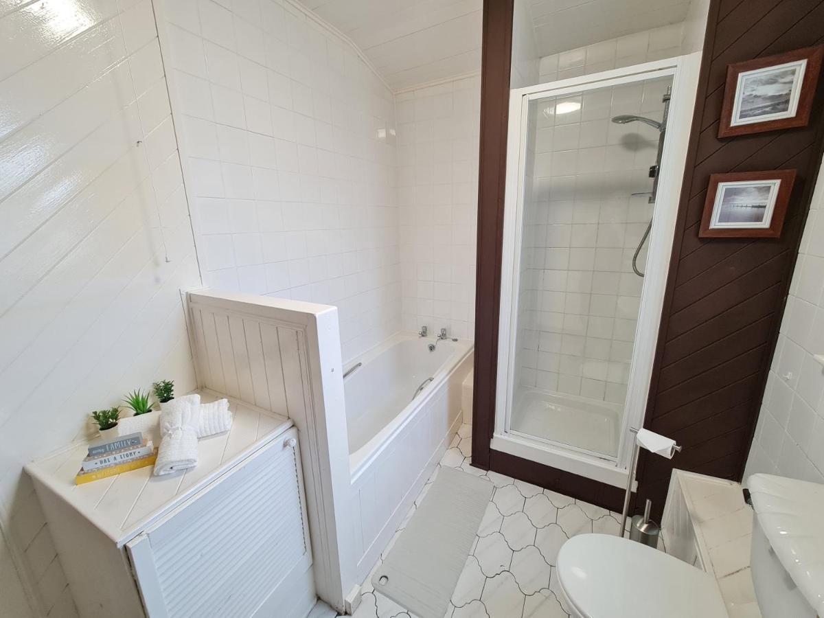 Large 3 Bed Flat, Free Parking Leilighet Newcastle upon Tyne Eksteriør bilde