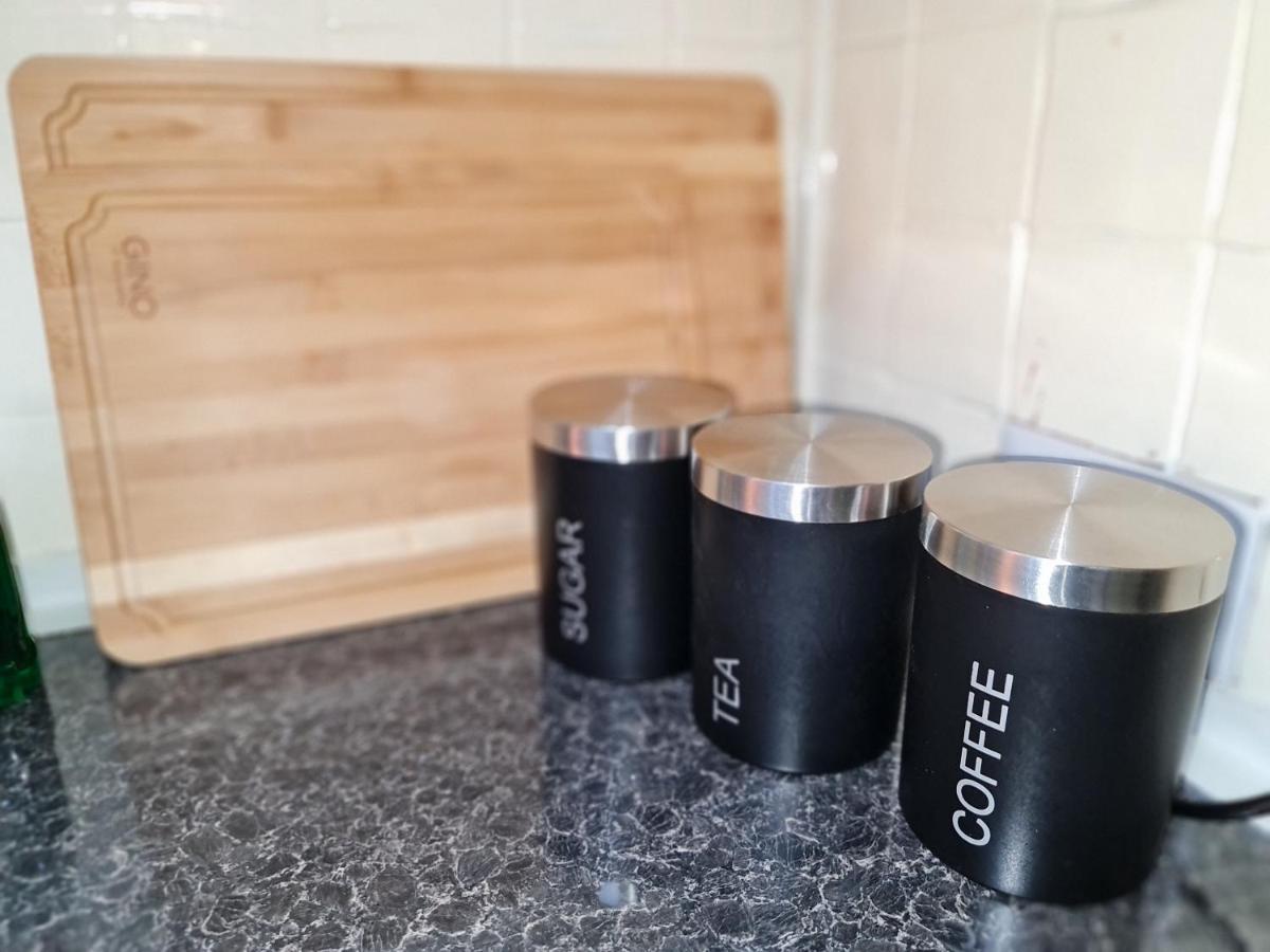 Large 3 Bed Flat, Free Parking Leilighet Newcastle upon Tyne Eksteriør bilde